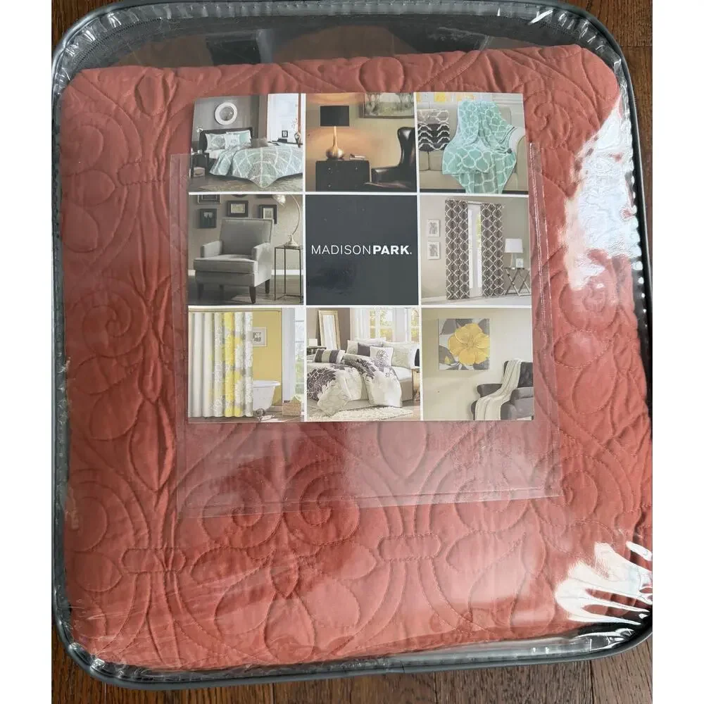 NEW! Madison Park Full/Queen Quilt Set Clay Red